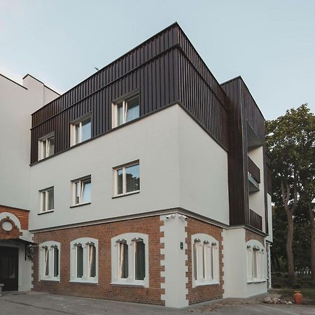 Roze Park Rooms Liepaja Bagian luar foto