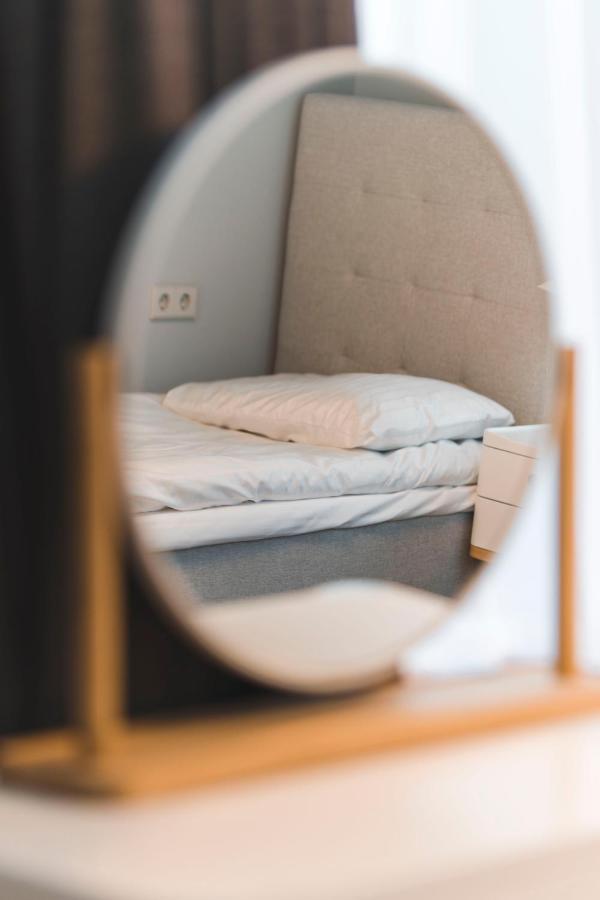 Roze Park Rooms Liepaja Bagian luar foto
